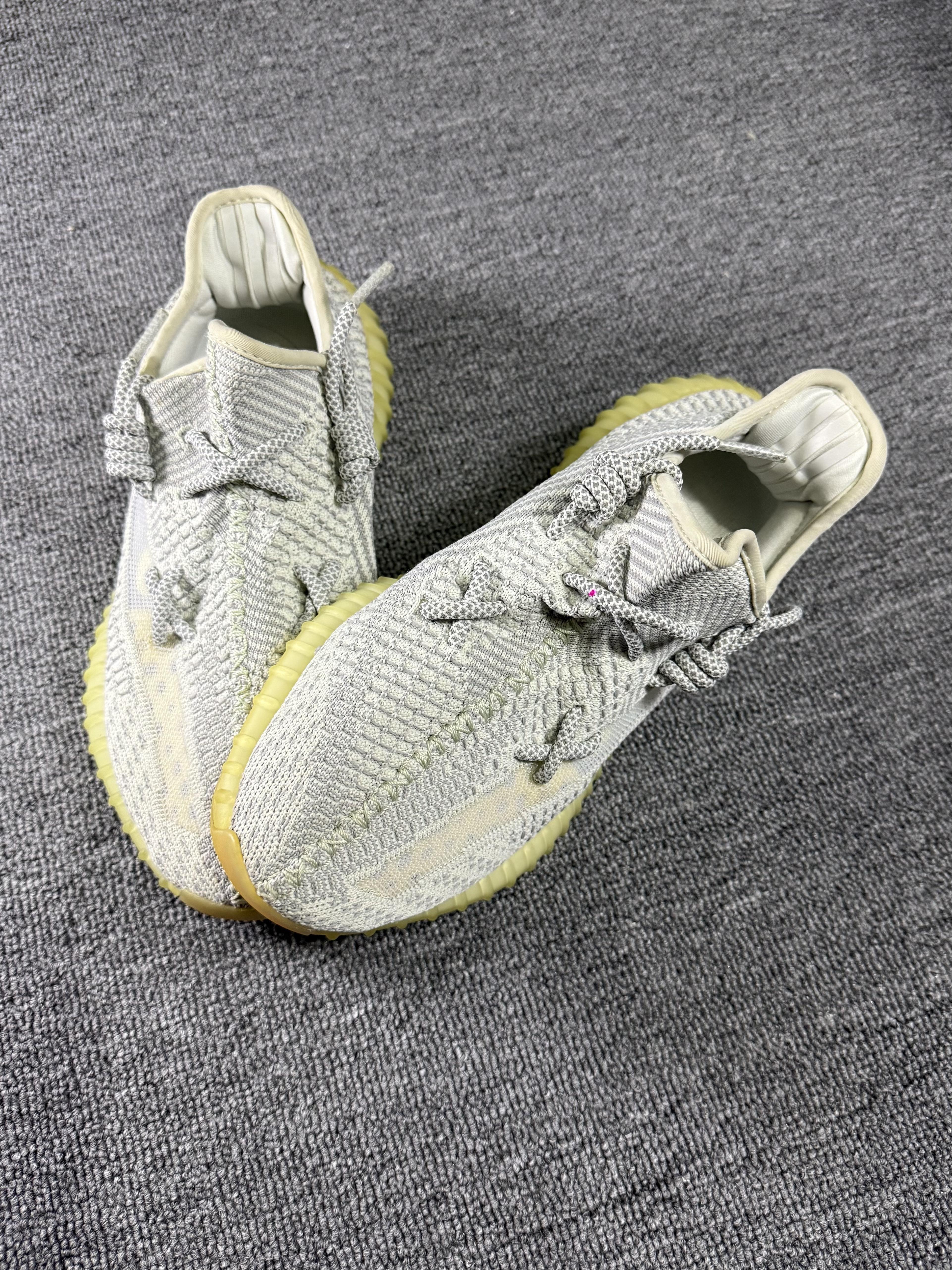 五年没穿的yeezy灰天使啥样😮